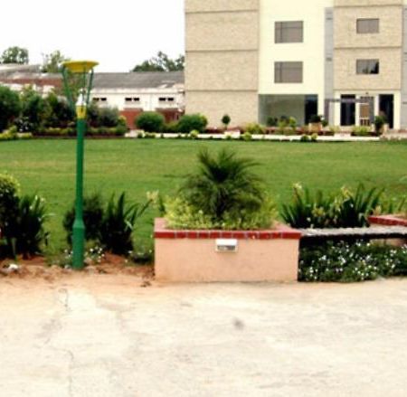 Hotel Radiance Bhilwara Extérieur photo